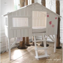 Treehouse single bed (mdf + pine) Treehouse single bed (mdf + pine)