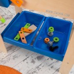 Otroška delovna miza z orodjem