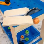 Otroška delovna miza z orodjem